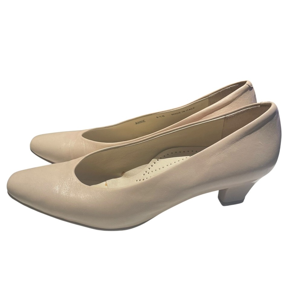 BALLY made in italy Annie Women's‎ 6.5 M Patent Leather BEIGE Classic Pump